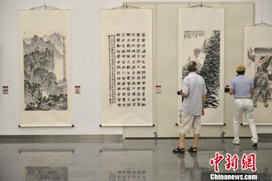 “蜀巴文史翰墨”第二届诗书画印艺术展启幕