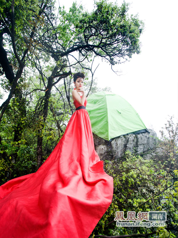 <em>沅陵</em>帐篷节:两<em>美女</em>将在最水帐篷、最悬帐篷