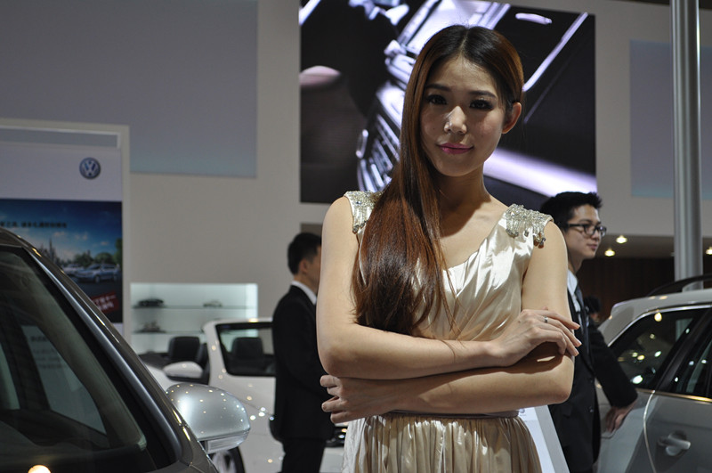 海西房车展火热开幕+靓丽车模闪亮眼球