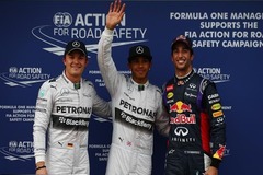 F1澳大利亚站排位赛：汉密尔顿斩获杆位