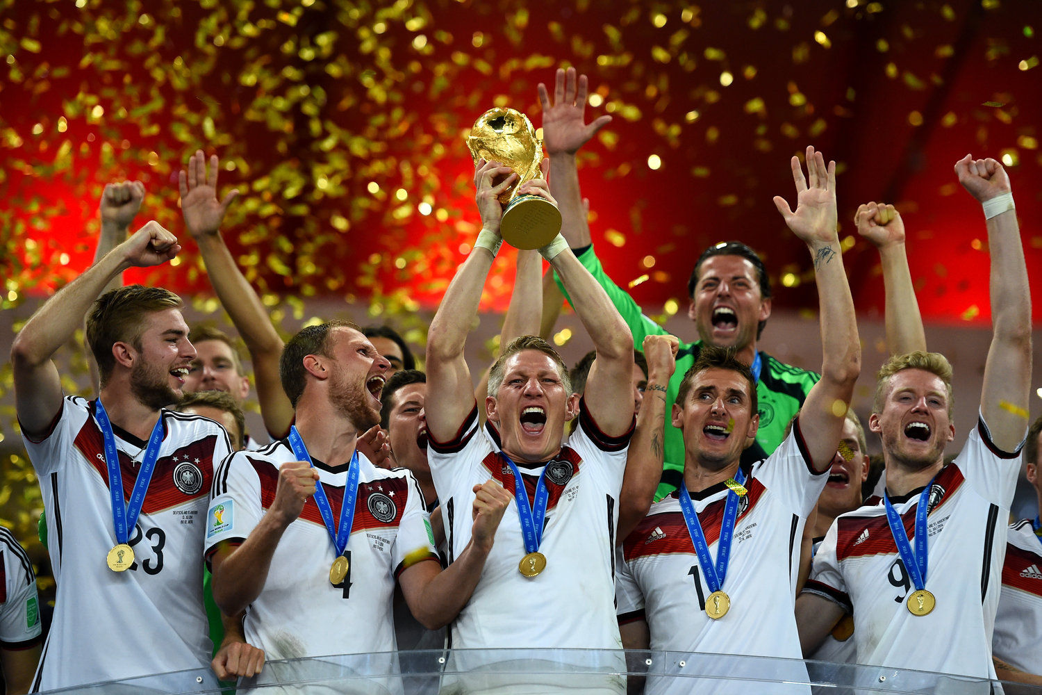 德国球员30万欧夺冠奖金创历史 8人50万教练