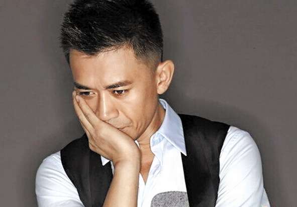 王学兵谈涉毒后生活 过去半年在家带孩子生活