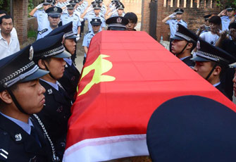 北京：送别李方洪