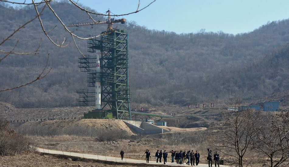 朝鲜发射“光明星3号”卫星_视频频道_凤凰网