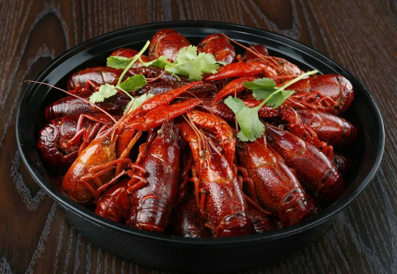 玖吞高端私房秘制小龙虾 不需出门直送你家