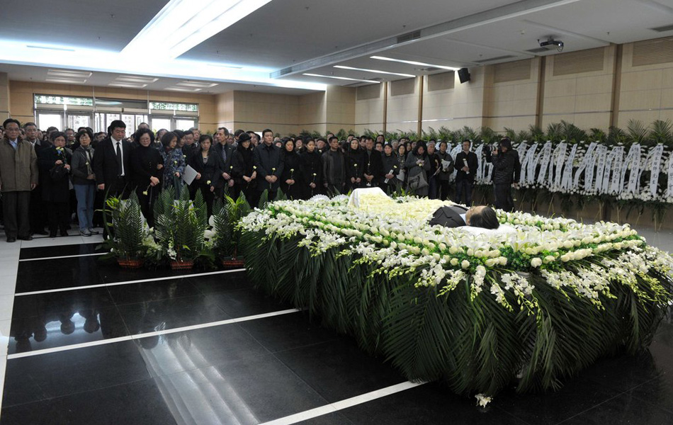 朱维铮<em>遗体</em>告别仪式在上海举行_国内_中国广