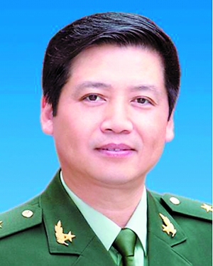 梁冬春同志简介