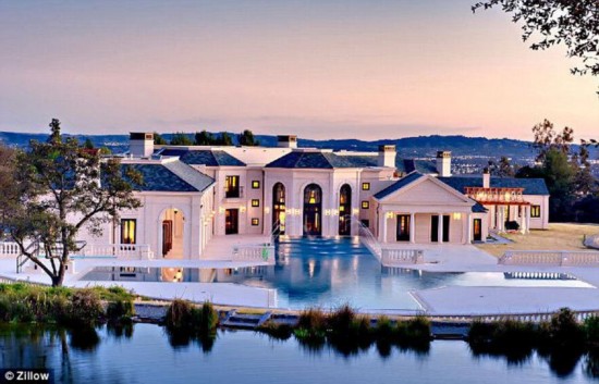 英国富豪花25亿元打造超级豪宅:死后捐出做慈