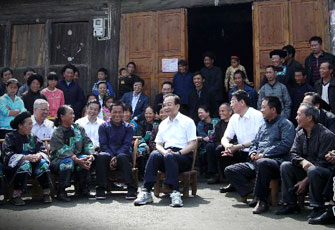 温家宝在湖南武陵山区调研