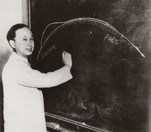 钱学森讲解“钱学森弹道”今年1月10日