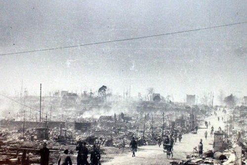 日纪念东京大轰炸69周年 约10万人被美军炸死|东京新闻|美军_凤凰军事