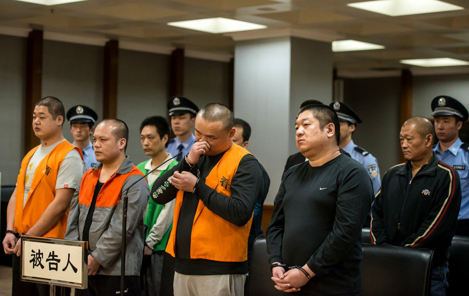 北京8名工人打死小偷受审