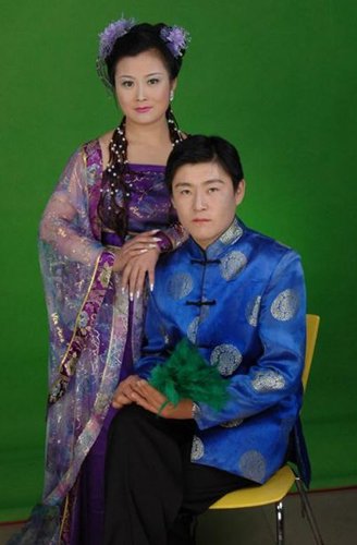 互联网大佬身边的女人：马化腾与妻子通过QQ相识