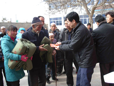 赣州军分区多举措做好精准扶贫