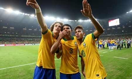 FIFA最新国家队排名:巴西返前10 英格兰创新低