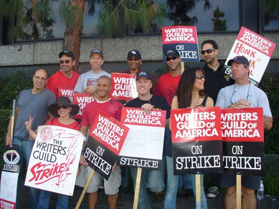 收入证明_美国编剧收入(2)