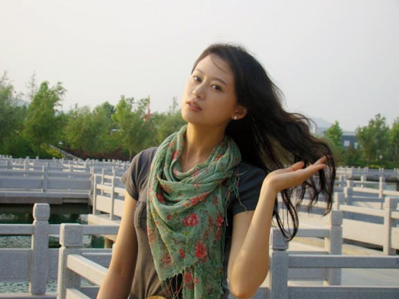 <em>北京大学最美女老师</em>