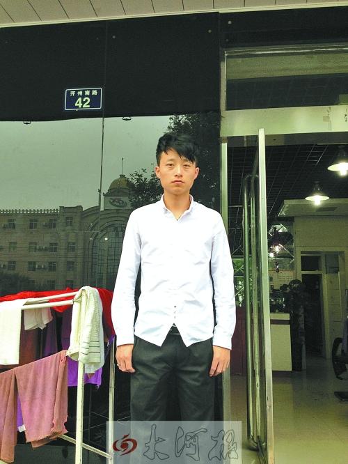 小伙身份证被盗莫名被拘留 警方误抓案底却难