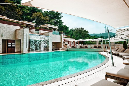新罗酒店露天游泳池