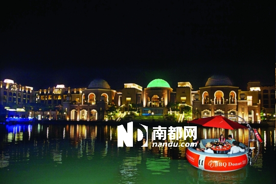 近日,清远狮子湖喜来登度假酒店推出"湖畔烧烤 湖上游船"套餐.