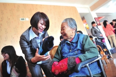 北京养老总体方案正制定 公立养老院将可社会