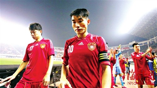 争亚洲足球先生 郑智被国足拖后腿