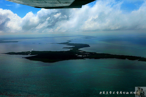航拍全球最大水下洞穴---伯利兹大蓝洞 航拍全球最大水下洞穴---伯利兹大蓝洞