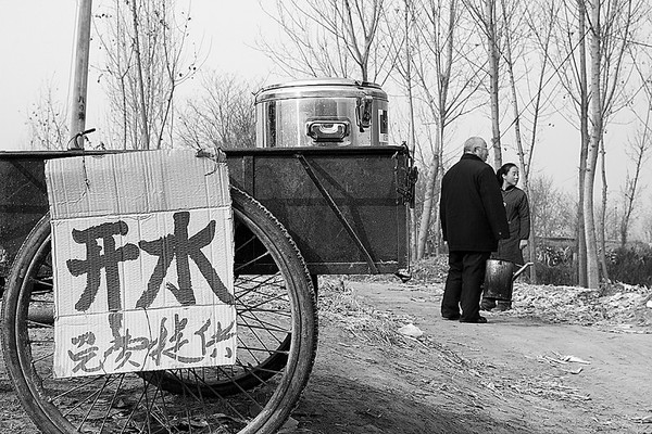 徐水大爱养父李敬民:救养女 卖房举债奔波18年