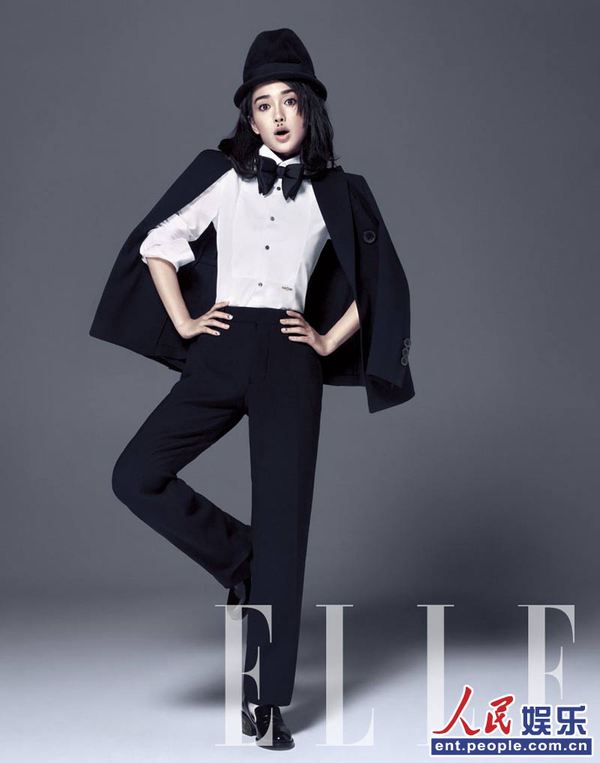 Angelababy最新时尚大片 粉色裙摆彰显俏皮可