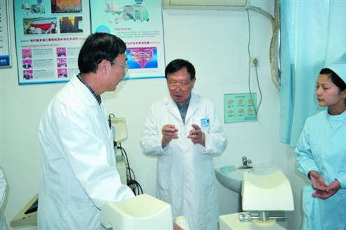 九龙泌尿专科医院男科博士深度解析冬季如何防治男性泌尿生殖系统疾病