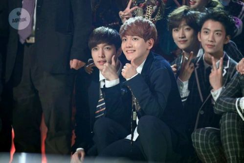 2013kbs歌谣大战EXO凭《咆哮》夺年度歌曲|