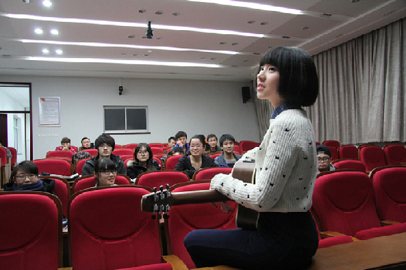 12<em>萝莉发育31张图</em>_5岁小萝莉的发育<em>图</em>_16岁