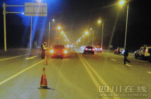 男子中午喝了4两白酒凌晨开车撞翻一人 春节或