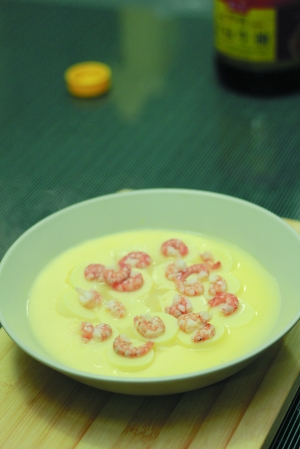 豆腐鸡蛋蒸虾仁的简单做法 e4a019d0-72f0-430f-a8bf-761a09ffcd70.jpg