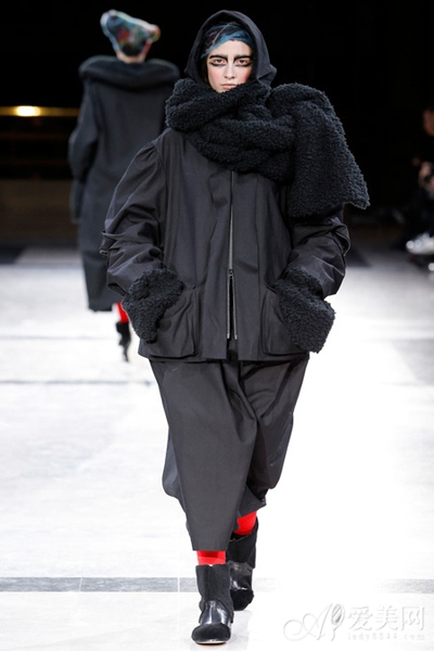 　　2014 秋冬巴黎时装周——山本耀司(Yohji Yamamoto) FALL 2014 RTW