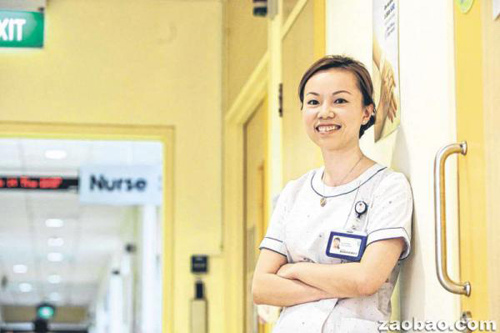 新加坡外来华人护士:最重要是学会聆听病人(图