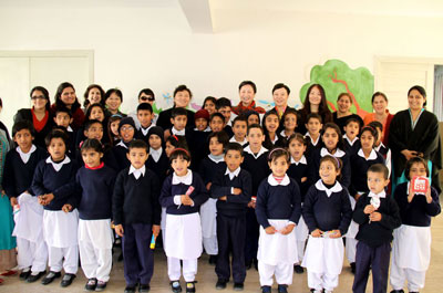 歌手李娜_李娜收入大部分为赞助