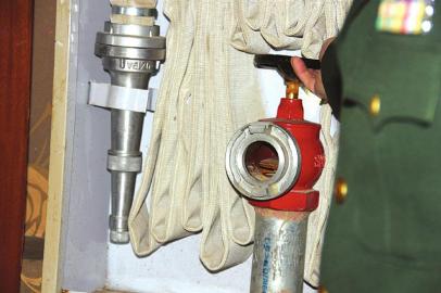 水费猛增 物管决定关了小区消防总阀门|小区|物业