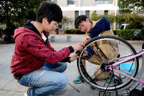 90后大学生开自行车专卖店 倡导绿色出行|普林