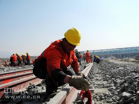 兰州至新疆高铁将于年底开通|施工组织|工程量