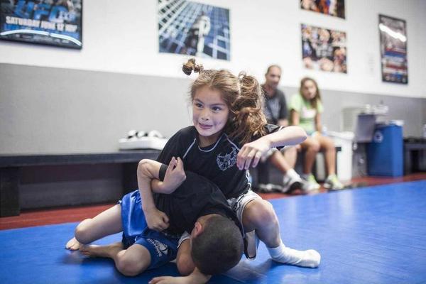 儿童搏击俱乐部|儿童|家长_凤凰资讯