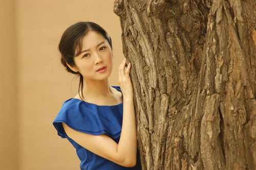 新闻  日前,正在央视八套和陕西卫视同步播出的电视剧《养女》播出已