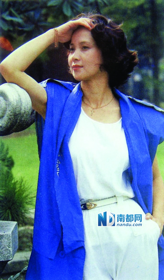 在上世纪80年代，张伟欣可是很受欢迎的封面女郎。