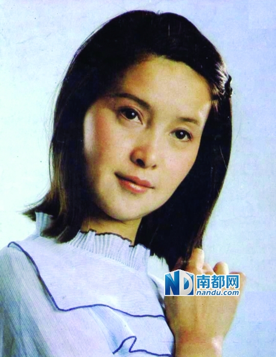 在上世纪80年代，张伟欣可是很受欢迎的封面女郎。