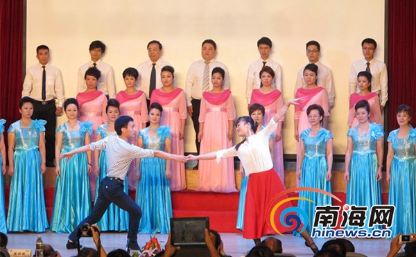 海南爱乐女子合唱团成立18年 海航合唱团加入