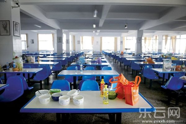 嵩明县一中123名学生腹痛呕吐发热|学生|校园