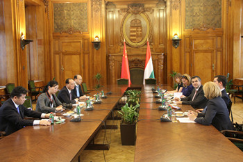 中国 中东欧国家旅游合作首次高级别会议成功