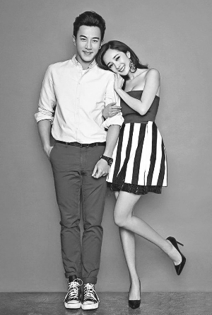 　　刘恺威与杨幂荣升父母！（资料图片）