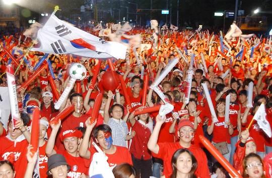 韩世界杯拉拉队 红魔 成热门商标 被申请注册1