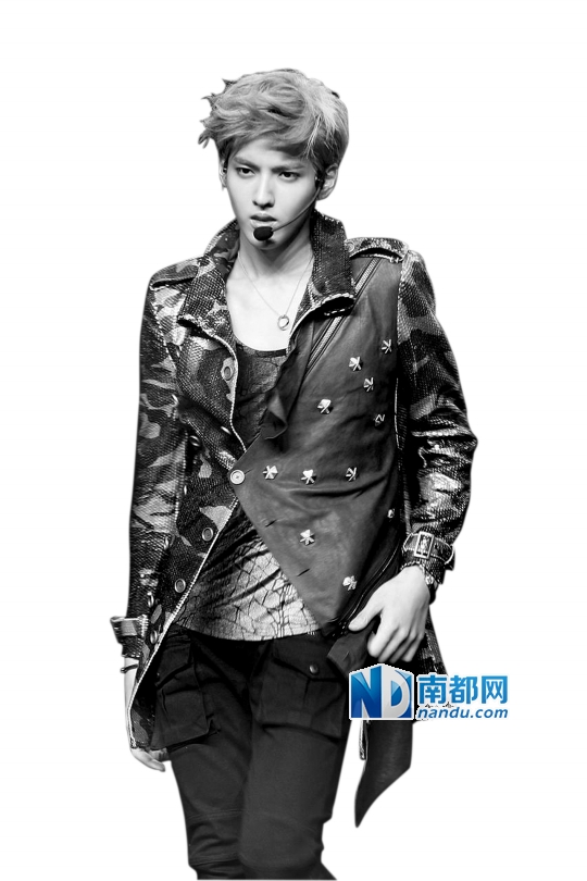 吴亦凡与小四互动，是两人要合作的信号么？